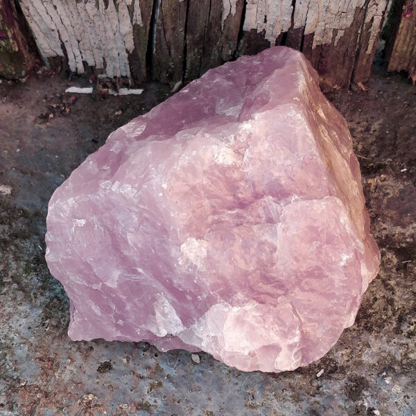 Růženín – fialový surový kámen X #1