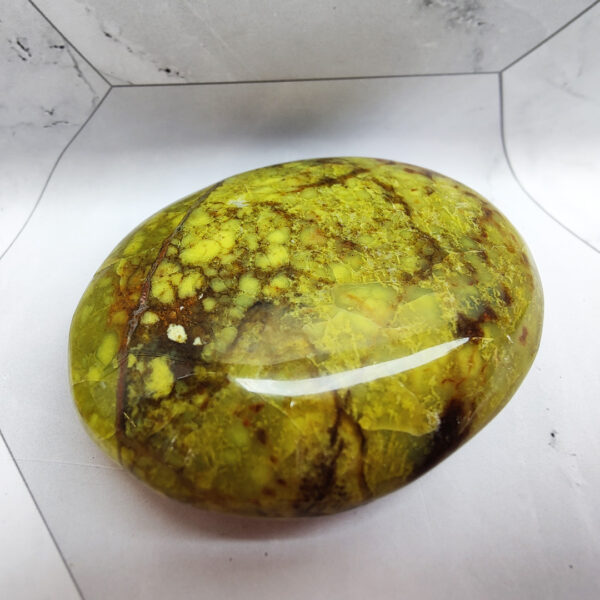 Zelený opál tromlovaný kámen I #1