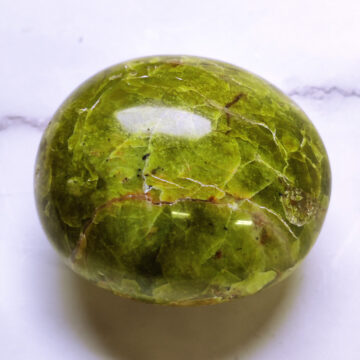 Zelený opál tromlovaný kámen I #1