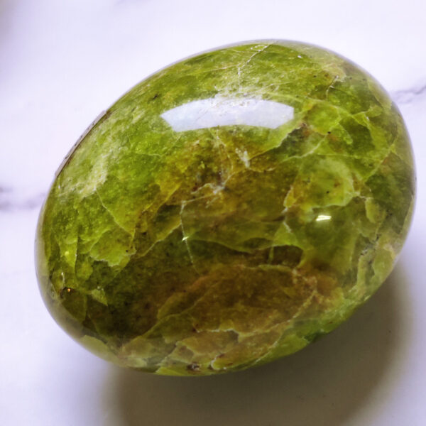 Zelený opál tromlovaný kámen I #4